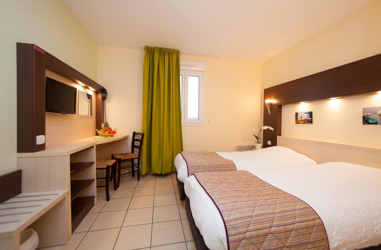 Jum'hotel Saints-Geosmes Exteriér fotografie